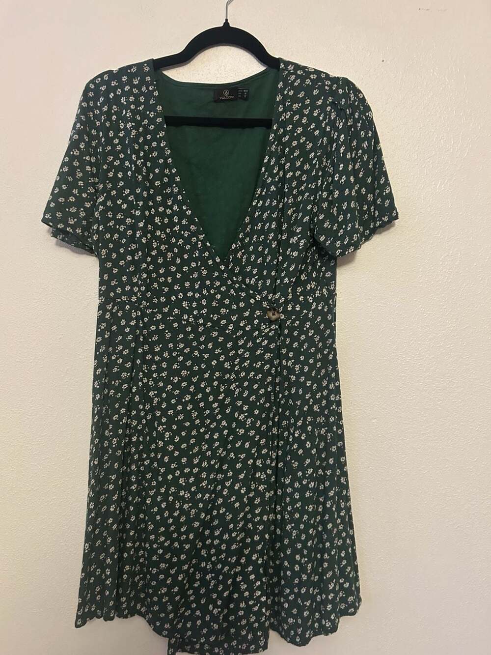 Volcom Wrapsicle Green Ditsy Floral Print Wrap Dress Size M